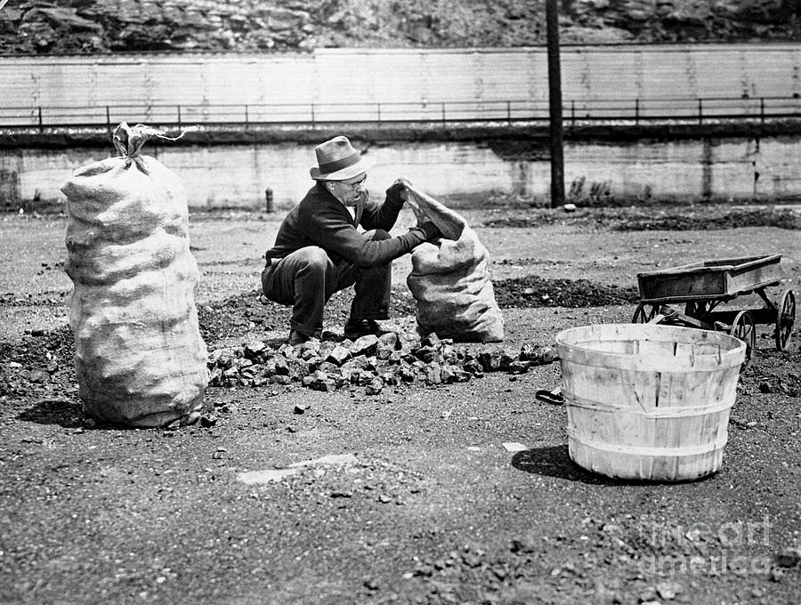 Residents Use Discarded Coal Photograph by Bettmann