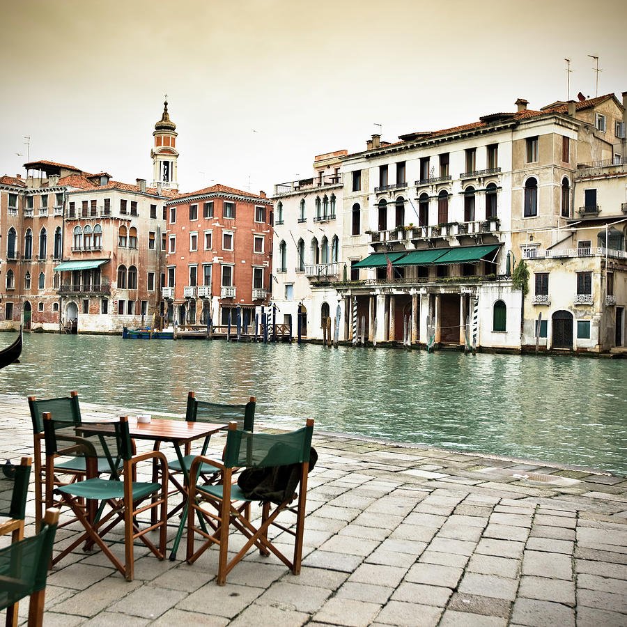 Restaurant In Venice Photograph by Xavierarnau
