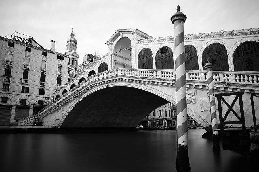 Rialto Bridge, Venice, Italy by Richard Goodrich Rialto Bridge, Venice, Italy by Richard Goodrich