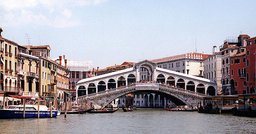 Rialto Bridge - Venice, Italy Photograph by Richard Krebs