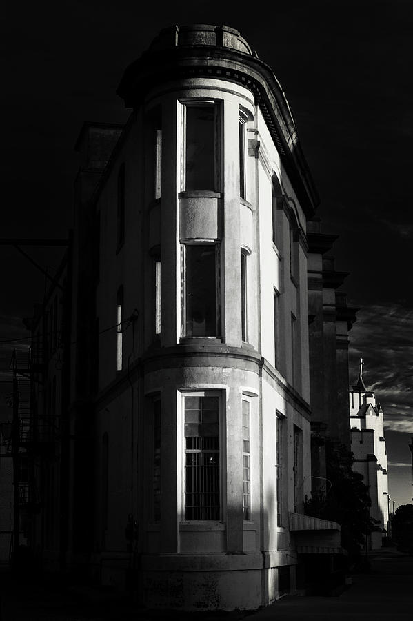 Architecture Photograph - Rialto Building Texarkana by Eugene Campbell
