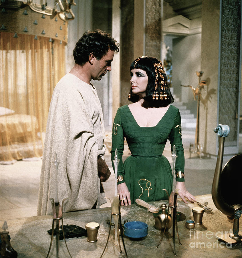 Richard Burton As Marc Antony With Liz Photograph by Bettmann