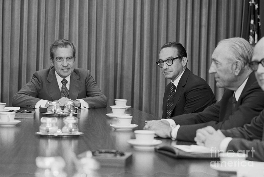Richard Nixon With Alan Greenspan Photograph by Bettmann