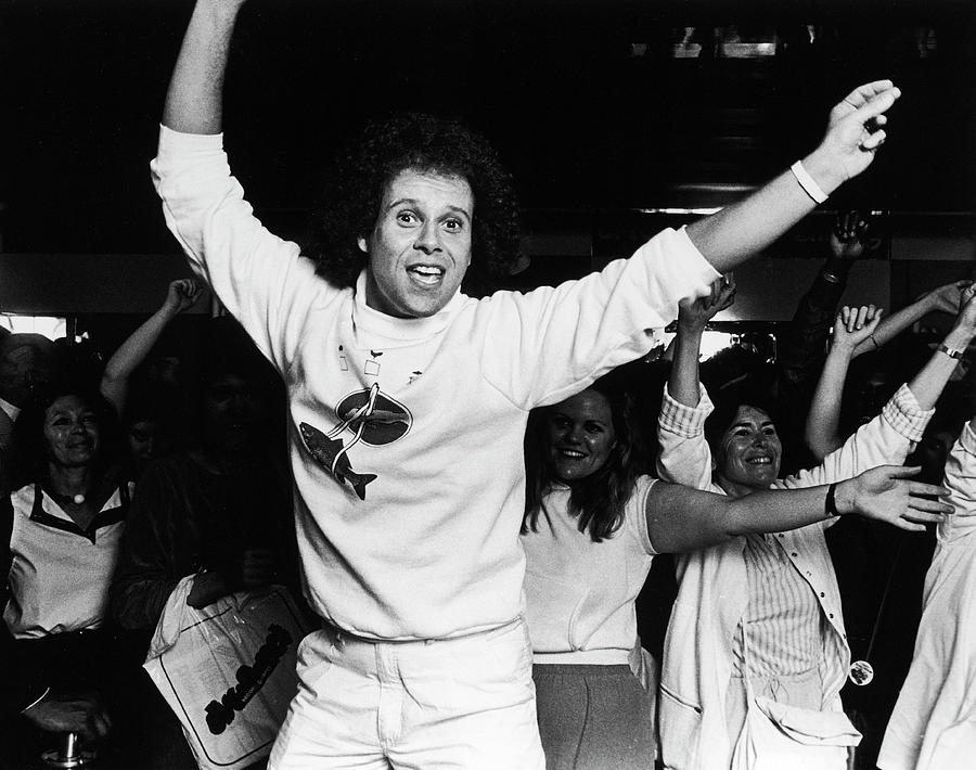 Black And White Photograph - Richard Simmons At Bloomingdales by Dmi