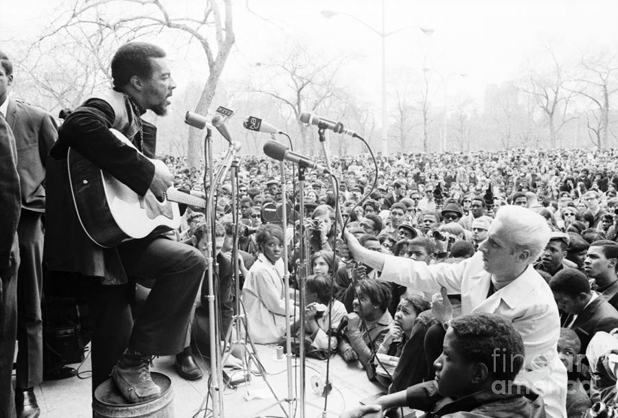 Richie Havens Peforms At A Memorial Photograph by The Estate Of David Gahr