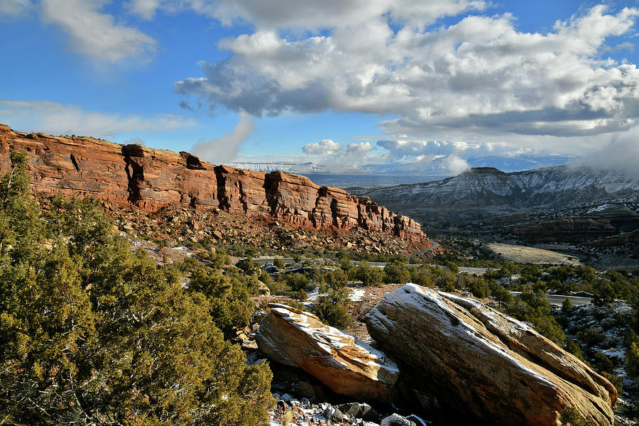 Rim Rock Drive at East Entrance of Colorado National Monument Photograph by Ray Mathis