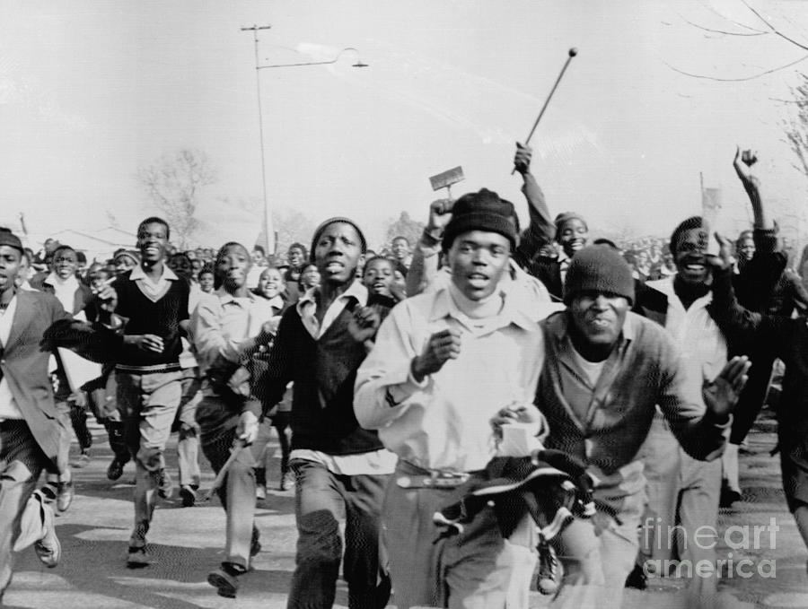 Rioting In Soweto Photograph by Bettmann Rioting In Soweto Photograph by Bettmann