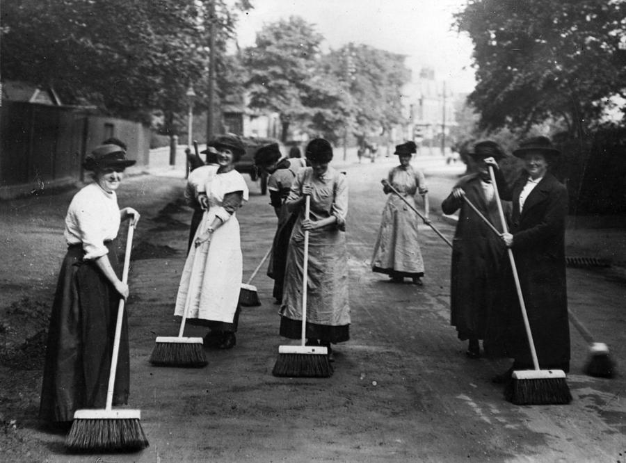 Road Sweepers Photograph by Hulton Archive