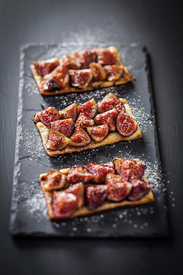 Roasted Fig Thin Tartlets Photograph by Nurra