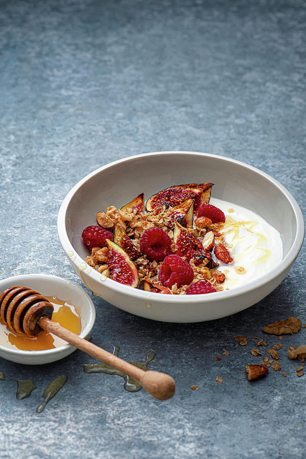 Roasted Figs With Honey, Cinnamon, Yogurt, Fresh Rasberries And Toasted