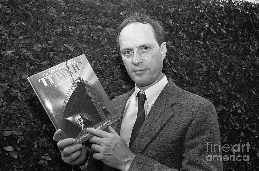 Robert Ballard Holding A Book Photograph by Bettmann