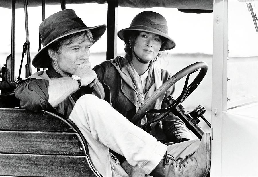 ROBERT REDFORD and MERYL STREEP in OUT OF AFRICA -1985-. Photograph by Album