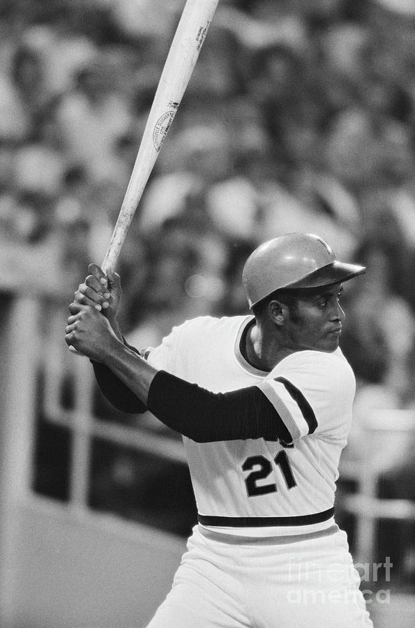 Roberto Clemente At Bat During Game Photograph by Bettmann
