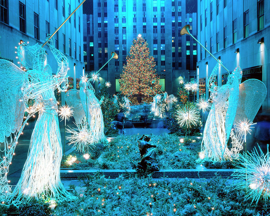 Rockefeller Center At Christmas, Ny Digital Art by J.b. Grant