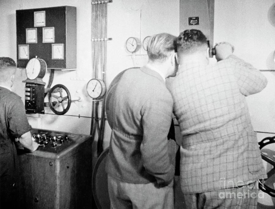 Rocket Testing Control Room Photograph by Library Of Congress/science Photo Library