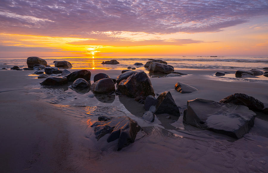 Rocky Shore Sunrise Photograph by Ed Esposito