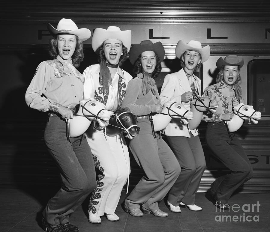 Rodeo Beauties In Grand Central Station Photograph by Bettmann