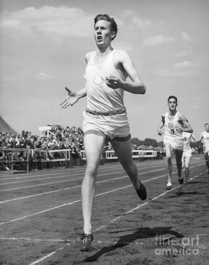 Roger Bannister Winning Mile Race Photograph by Bettmann