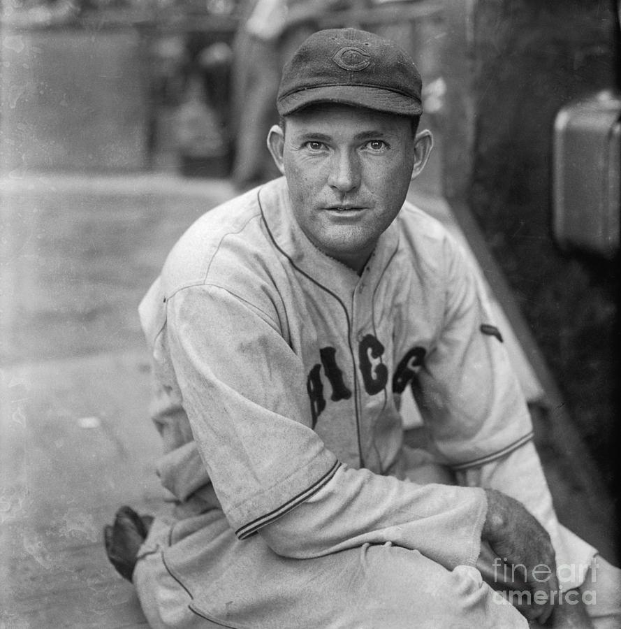 ROGERS HORNSBY 1929 CHICAGO CUBS HOF 8X10 PHOTO 2