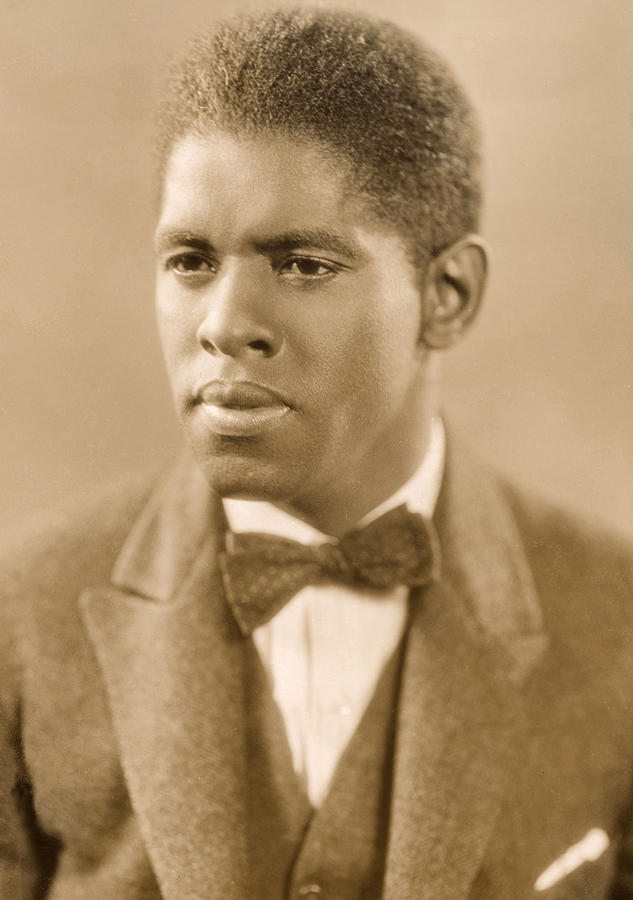 Roland Hayes, American Singer Photograph by Science Source