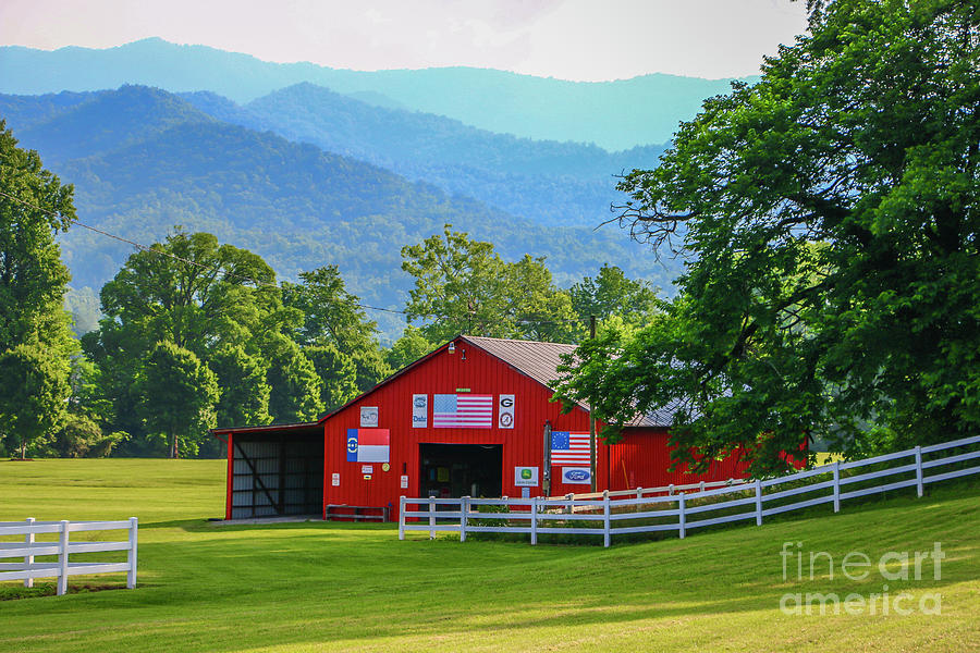 Rolling Field Barn Photograph by Tom Claud
