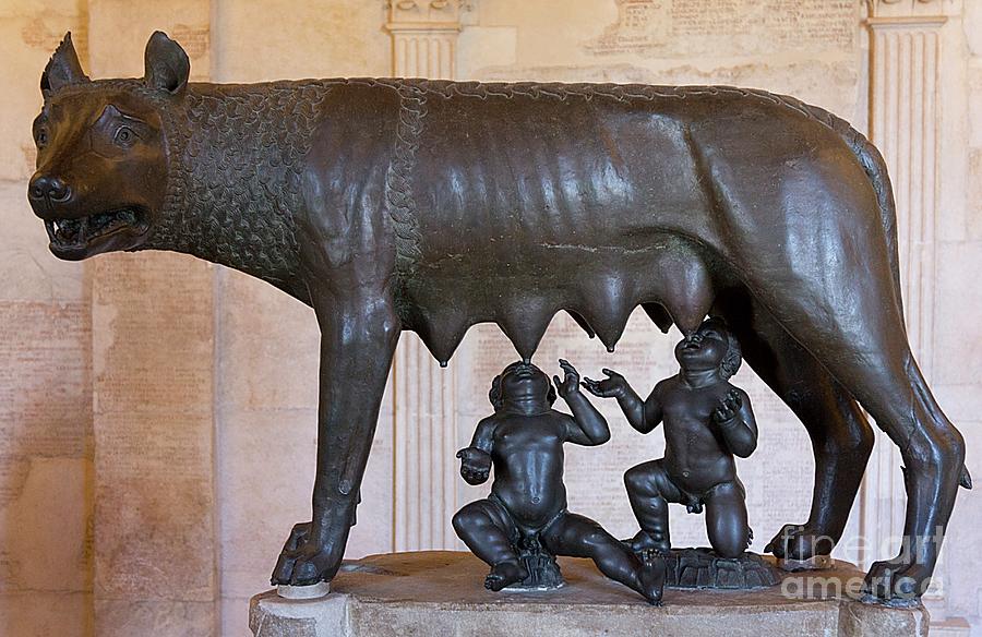 Romulus Photograph - Romulus & Remus by Sheila Terry/science Photo Library Romulus Photograph - Romulus & Remus by Sheila Terry/science Photo Library