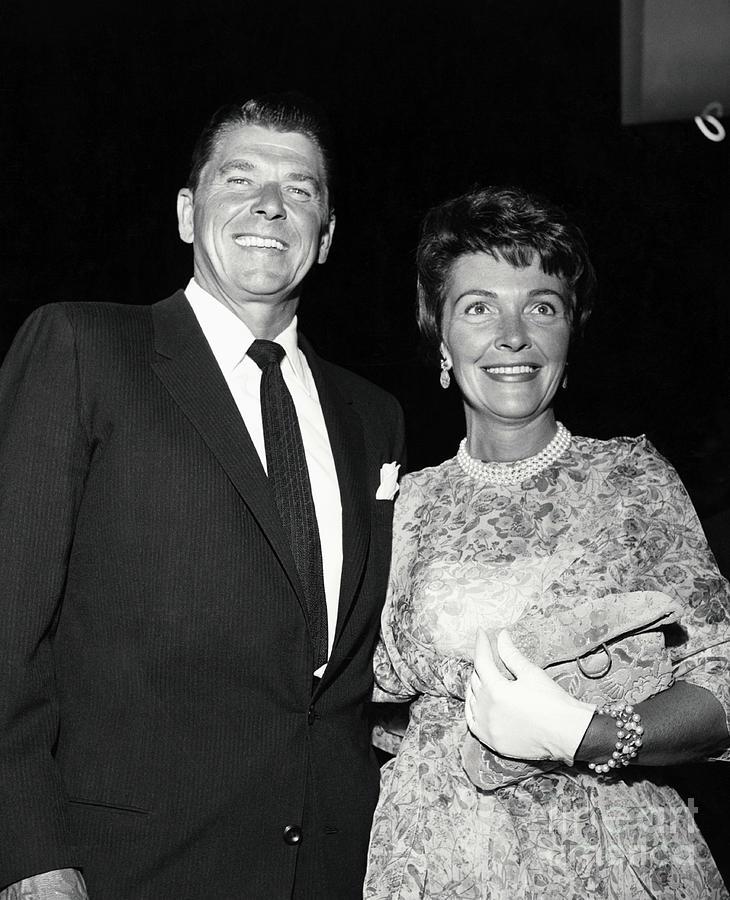 Ronald And Nancy Reagan Posing Photograph by Bettmann