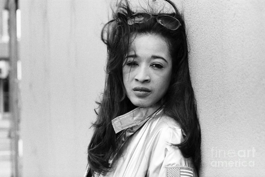 Music Photograph - Ronnie Spector In Nyc by The Estate Of David Gahr