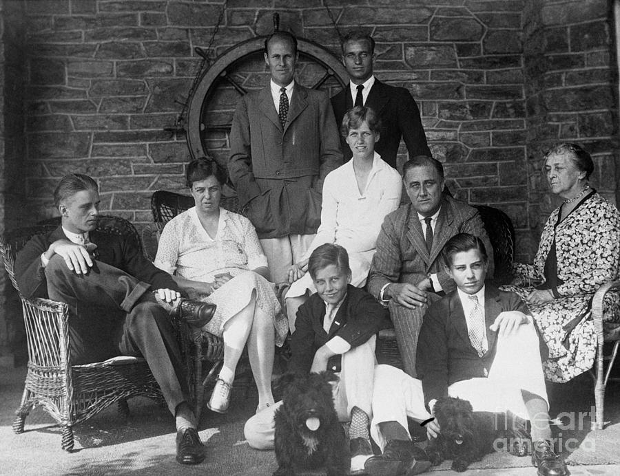 Roosevelt Family Photograph by Bettmann