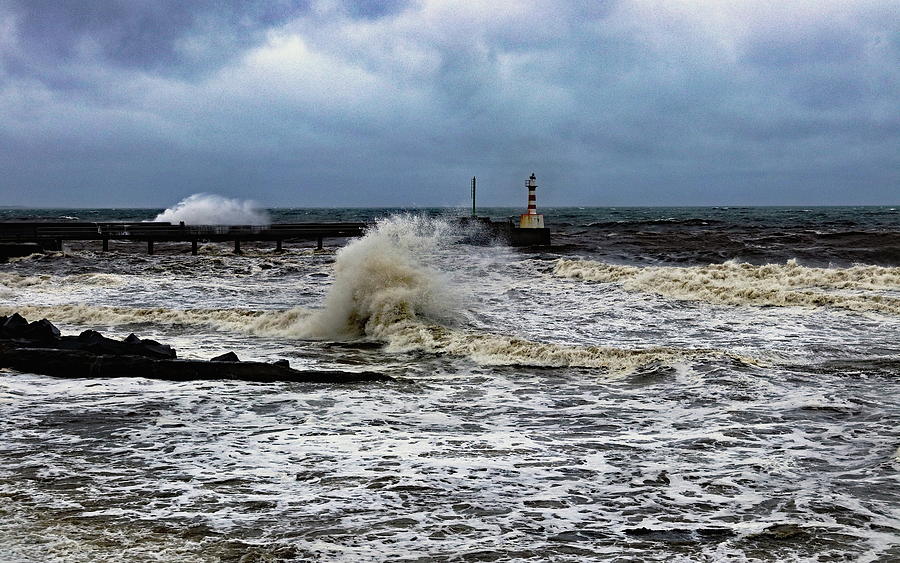Rough Sea At Amble Photograph by Jeff Townsend