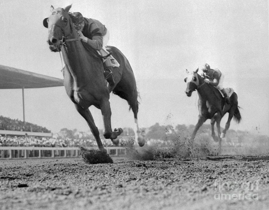 Rounders Chasing Whirlaway Down Track Photograph by Bettmann
