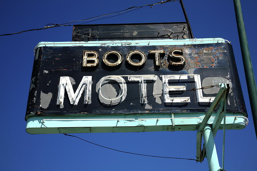 Route 66 - Boots Motel 2010 Photograph by Frank Romeo