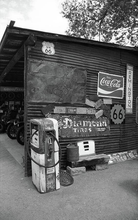 Route 66 Garage and Pump 2007 BW Photograph by Frank Romeo | Fine Art ...