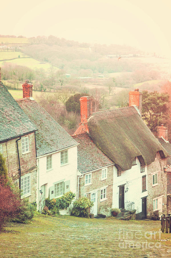 Row Of Houses On Gold Hill, Shaftesbury Photograph by Ethiriel Photography