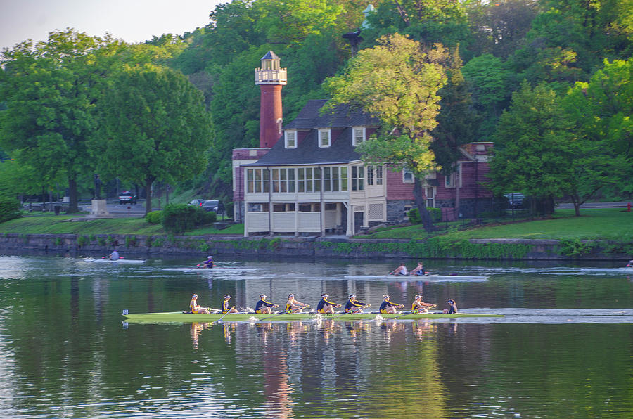 Rowing Crew On Boathouse Row - Philadelphia Photograph by Bill Cannon