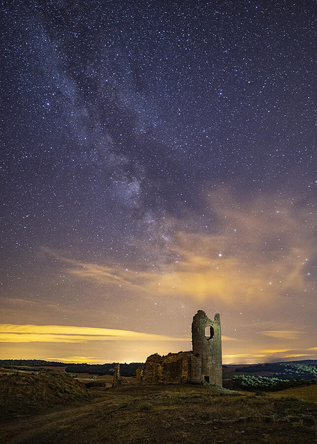 Milkyway Photograph - Ruinas De La Iglesia De Baigorri by Juan Carlos Hervs Martnez