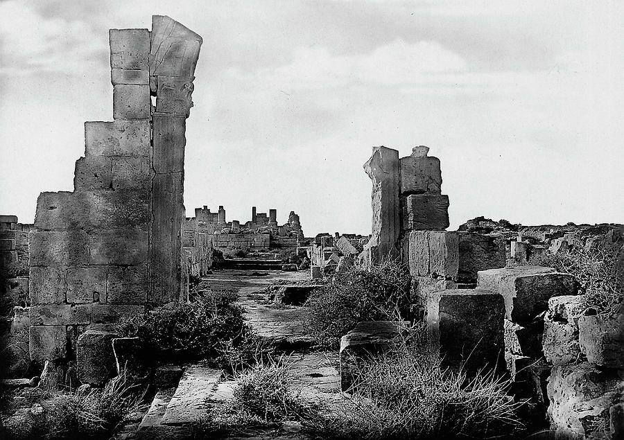 Ruins Photograph - Ruins Of Gigthi by LIFE Picture Collection