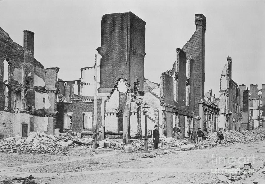 Ruins Of Richmond, Virginia Photograph by Bettmann