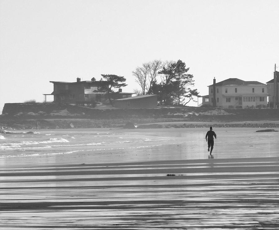 - Run on Rye Beach NH - Photograph by THERESA Nye