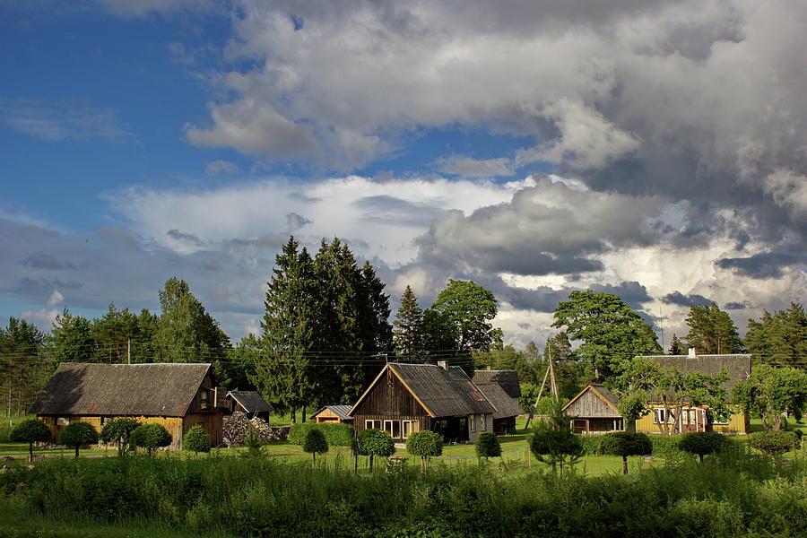 Rural houses by Ren Kuljovska Rural houses by Ren Kuljovska