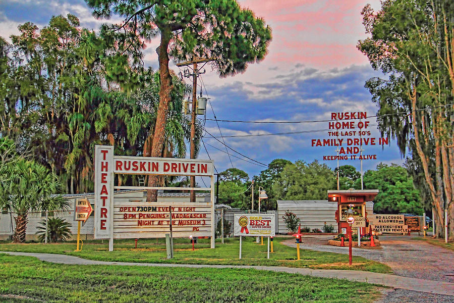Ruskin Drive-In Theater 2 Photograph by HH Photography of Florida
