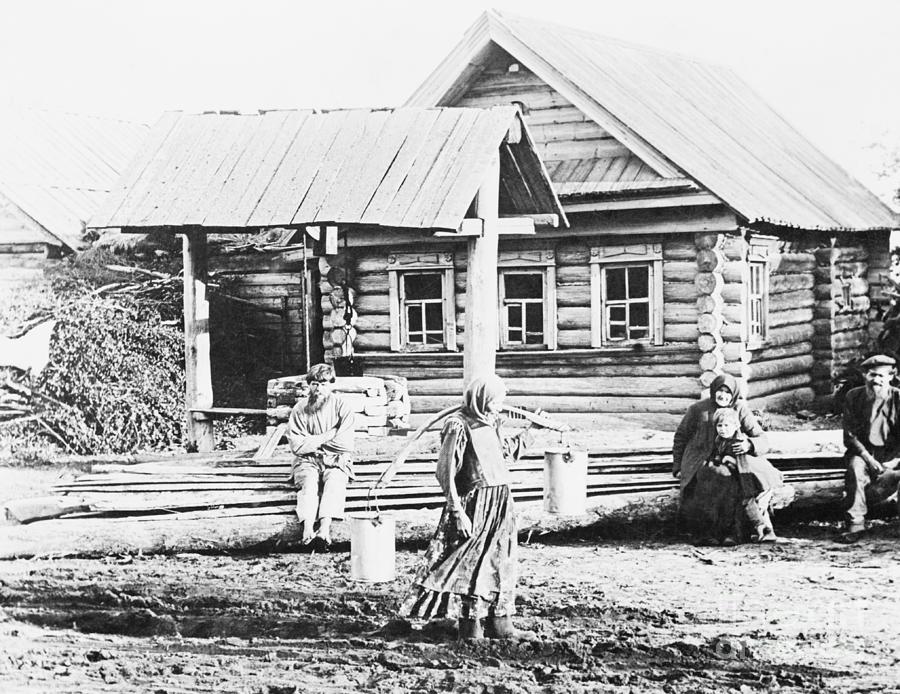 Russian Peasants At Home Photograph by Bettmann
