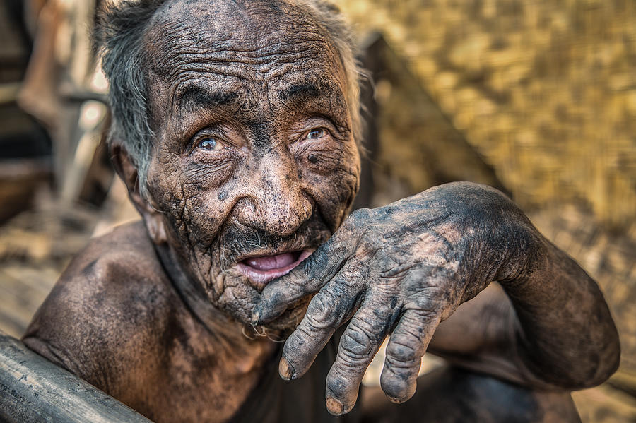 Portrait Photograph - Rusty by Mohammed Alnaser