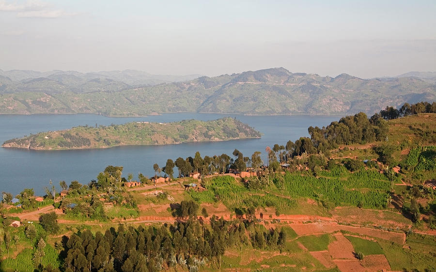 Rwanda Landscape Photograph by Wldavies