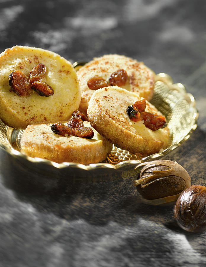 Fruit Photograph - Sables Aux Raisins Secs Et a La Muscade Shortbread Cookies With Raisins And Nutmeg by Studio - Photocuisine