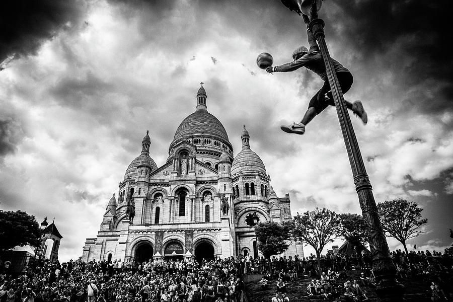 Architecture Digital Art - Sacre Coeur Cathedral In Paris by Antonino Bartuccio