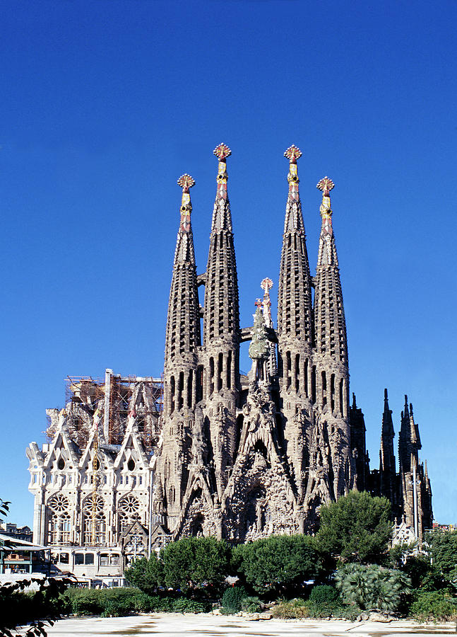 Sagrada Familia Barcelona Photograph by Peter Phipp Sagrada Familia Barcelona Photograph by Peter Phipp