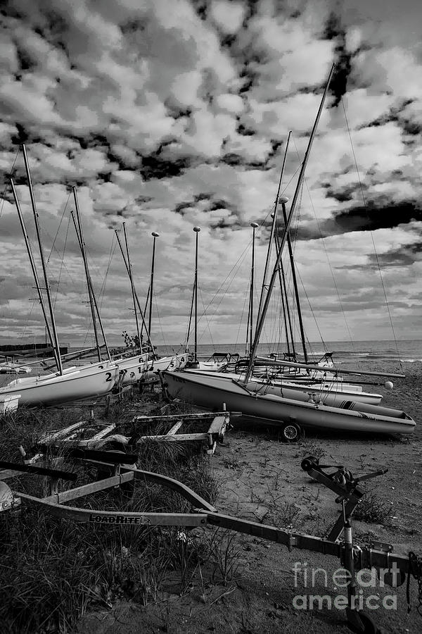 Sailing on Lake Michigan Photograph by David Bearden