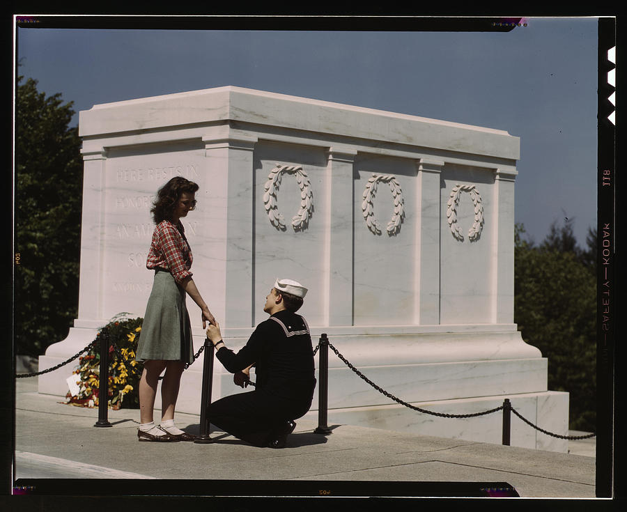 Tomb Painting - Sailor and his girl at the Tomb of the Unknown Soldier by Collier, John