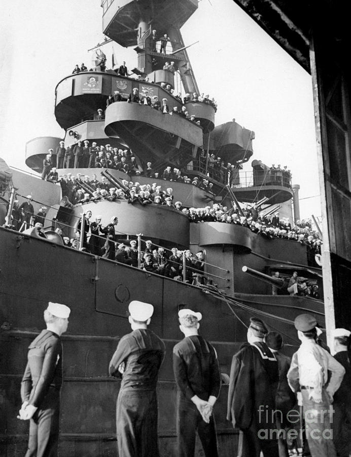 Sailors, Anticipating Shore Leave, Line Photograph by New York Daily News Archive Sailors, Anticipating Shore Leave, Line Photograph by New York Daily News Archive